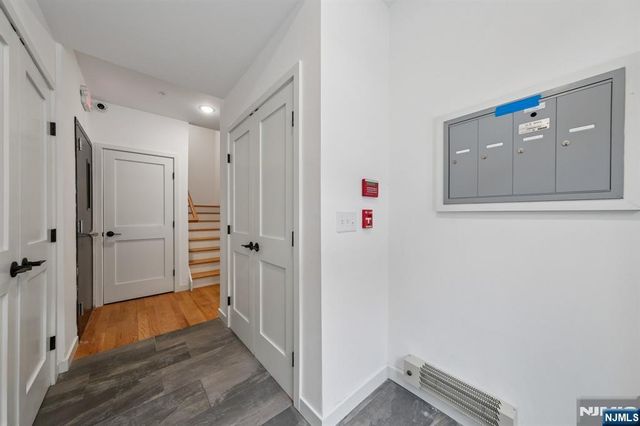 52 James Street 1, Newark, NJ 07102