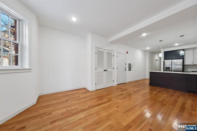 52 James Street 1, Newark, NJ 07102