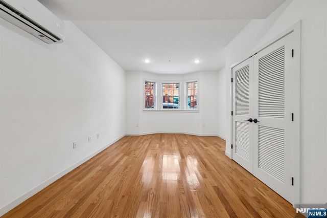 52 James Street 1, Newark, NJ 07102