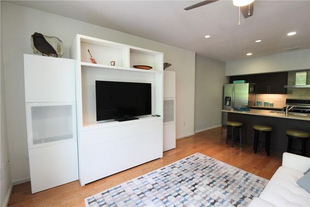 1600 Barton Springs RD 2208, Austin, TX 78704