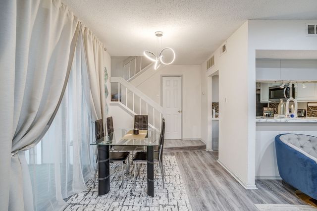 2117 Park Willow Lane D, Arlington, TX 76011