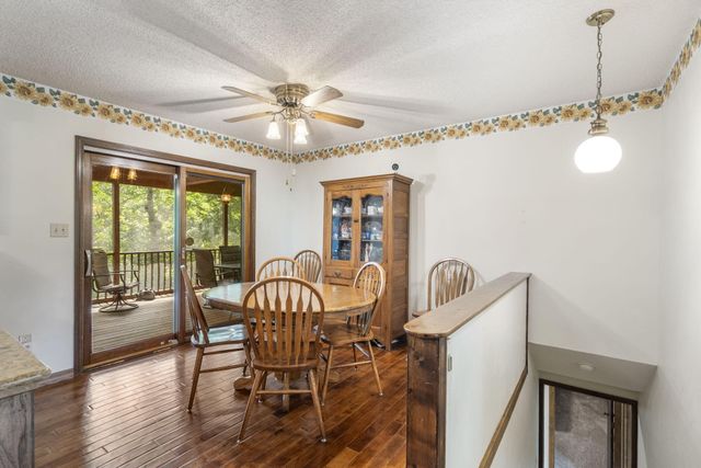 304 OAKRIDGE CT, Columbia, MO 65203