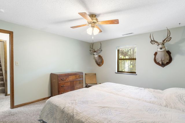 304 OAKRIDGE CT, Columbia, MO 65203