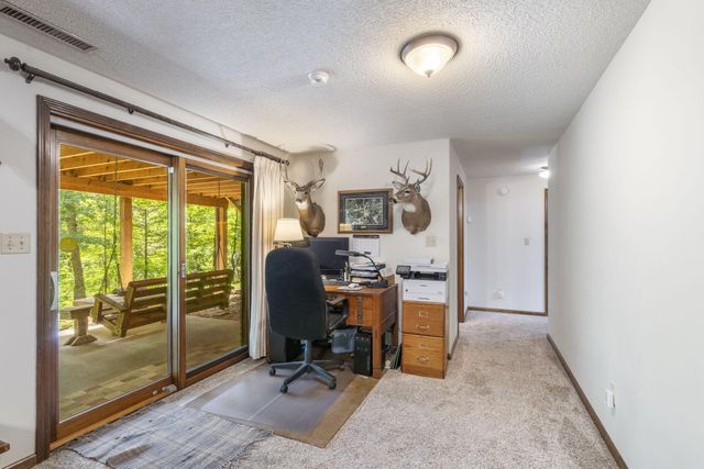 304 OAKRIDGE CT, Columbia, MO 65203