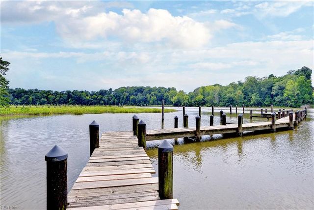 103 Northpoint DR, Williamsburg, VA 23185