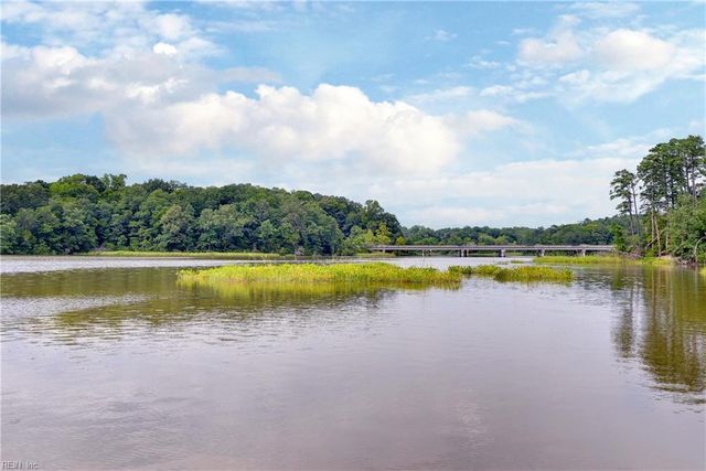 103 Northpoint DR, Williamsburg, VA 23185