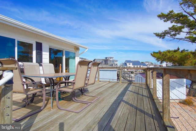 35 W WALKILL RD, Mystic Islands, NJ 08087