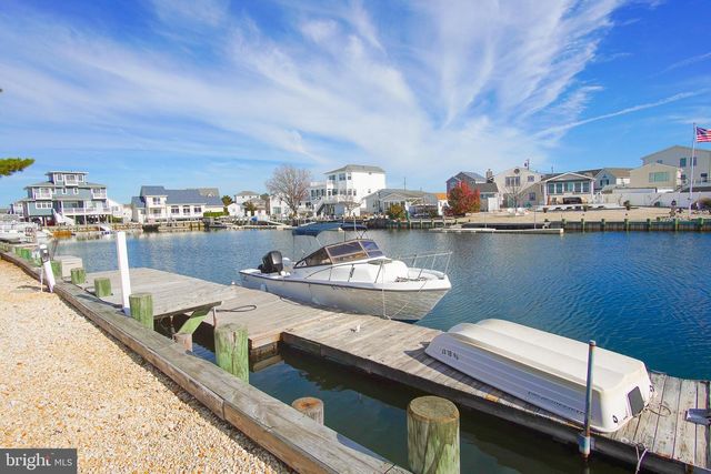 35 W WALKILL RD, Mystic Islands, NJ 08087