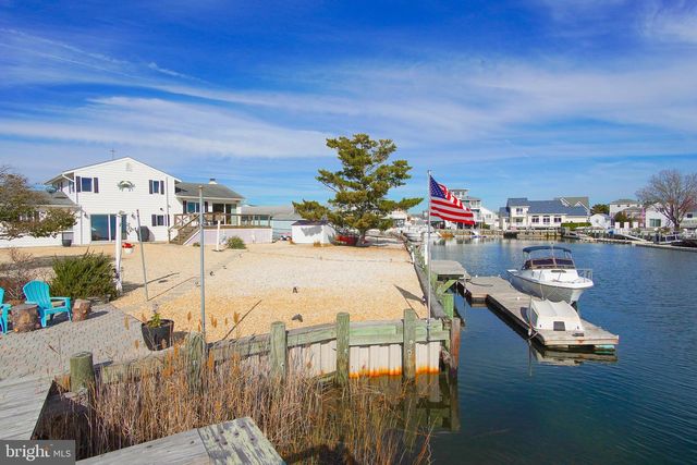 35 W WALKILL RD, Mystic Islands, NJ 08087