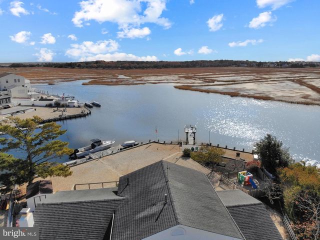 35 W WALKILL RD, Mystic Islands, NJ 08087