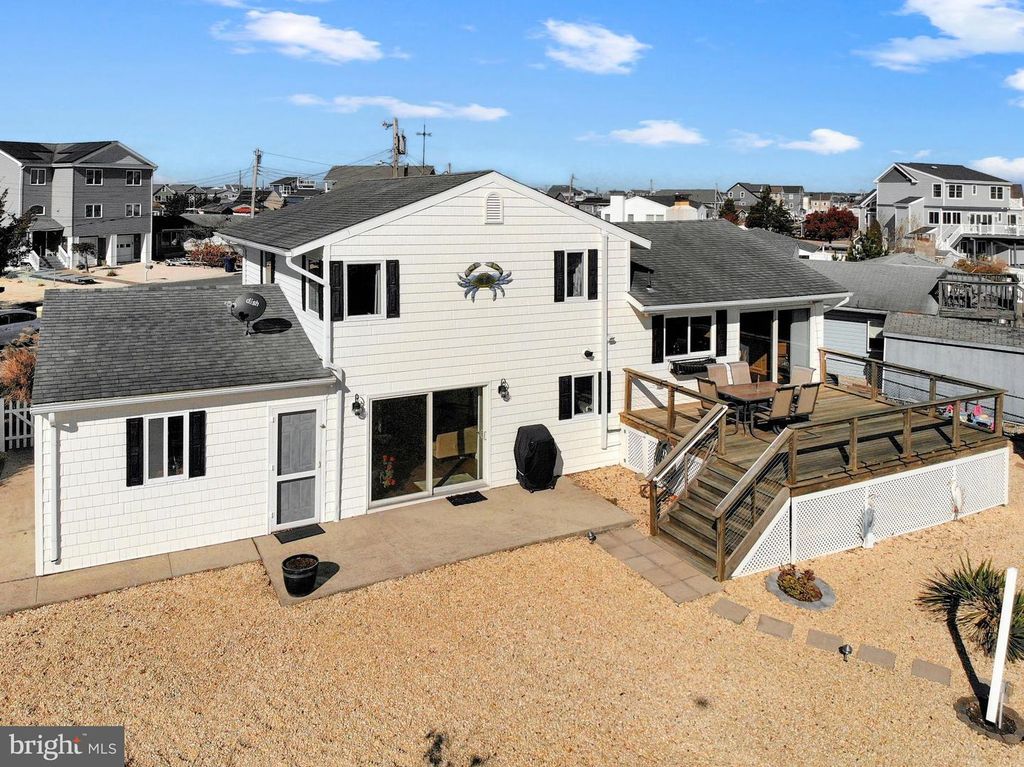 35 W WALKILL RD, Mystic Islands, NJ 08087