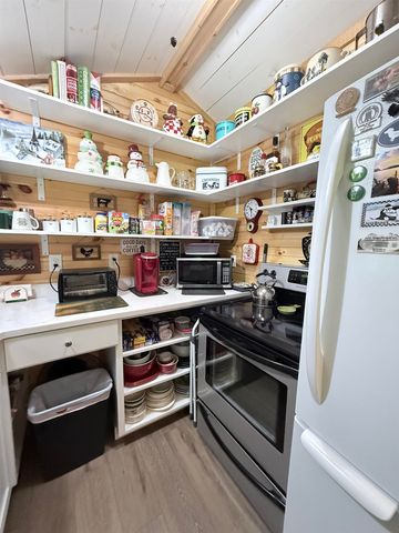 729 Davis Road, Cavendish, VT 05142