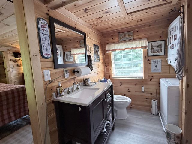729 Davis Road, Cavendish, VT 05142