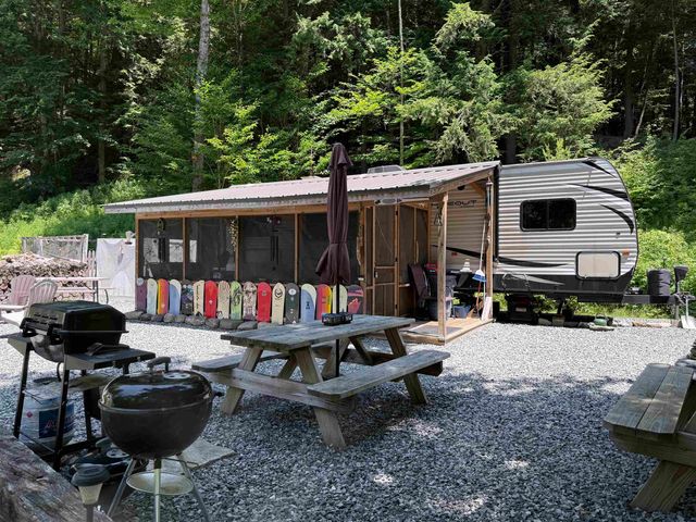 729 Davis Road, Cavendish, VT 05142