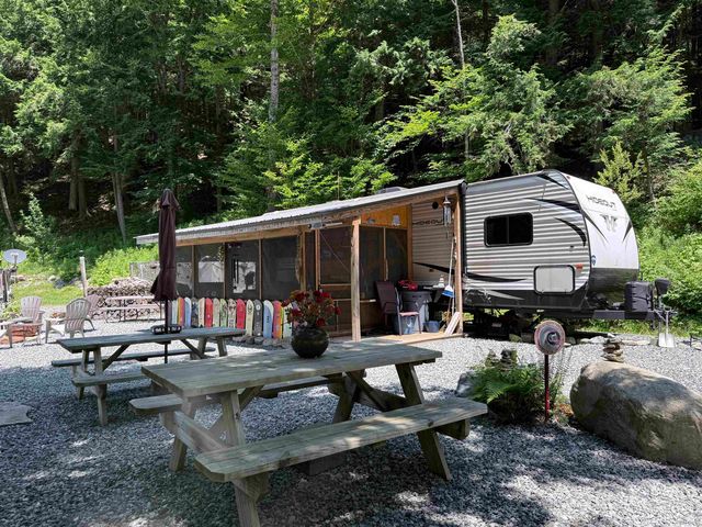 729 Davis Road, Cavendish, VT 05142