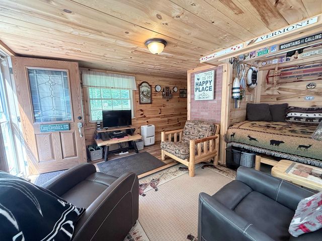 729 Davis Road, Cavendish, VT 05142