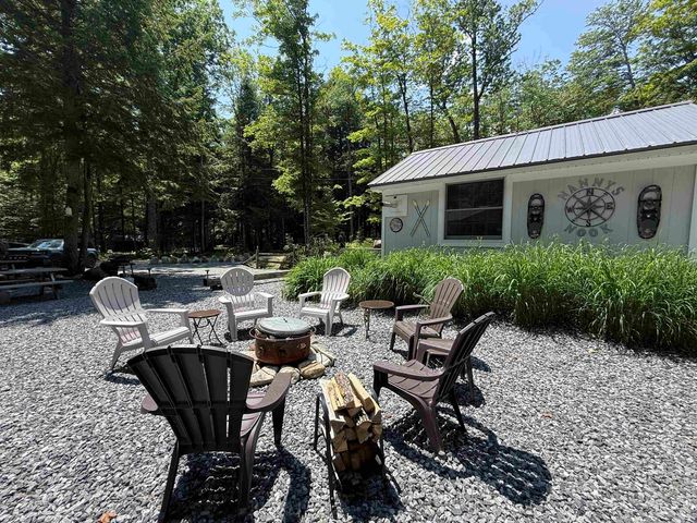729 Davis Road, Cavendish, VT 05142