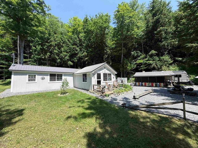 729 Davis Road, Cavendish, VT 05142