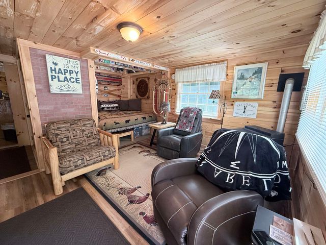 729 Davis Road, Cavendish, VT 05142