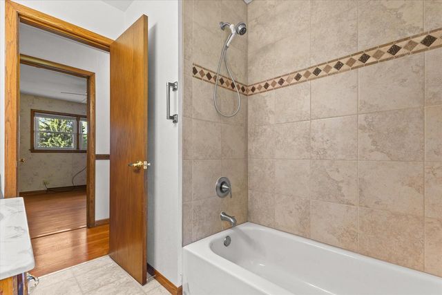 N84W19255 Menomonee AVENUE, Menomonee Falls, WI 53051
