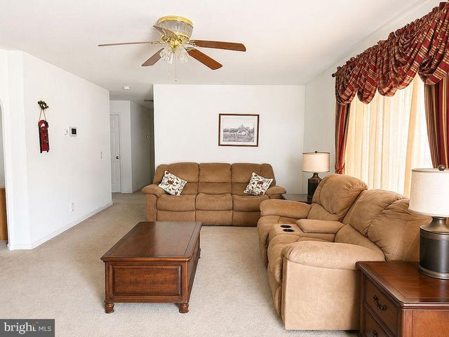 30 BETSY ROSS CT, Millville, NJ 08332