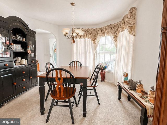 30 BETSY ROSS CT, Millville, NJ 08332