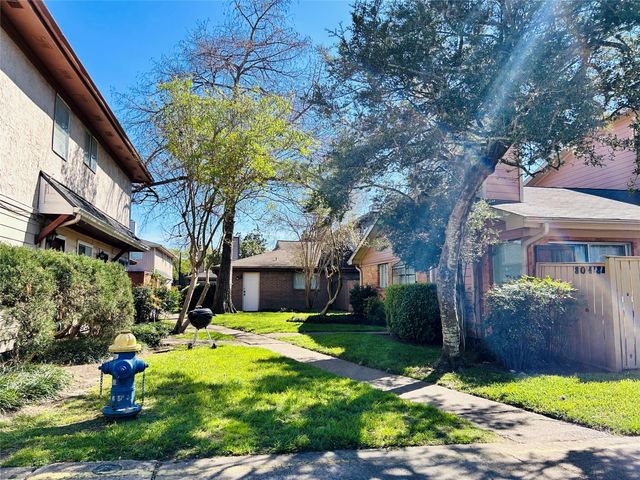 8030 Sands Point Drive D, Houston, TX 77036