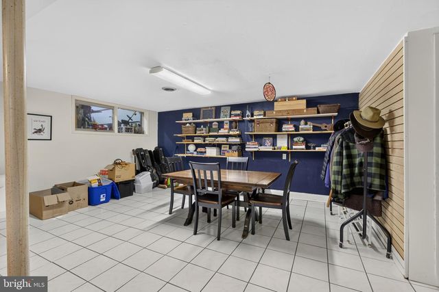 1402 DRAKE RD, Wilmington, DE 19803