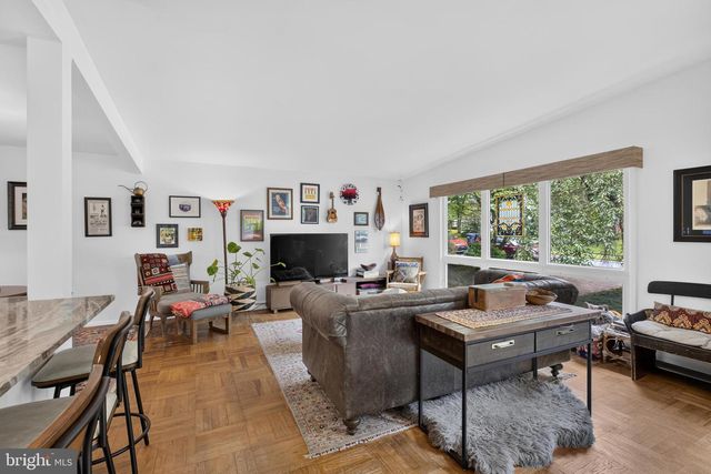 1402 DRAKE RD, Wilmington, DE 19803