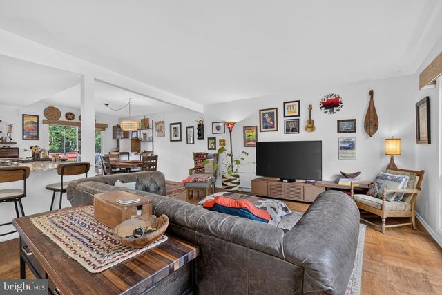 1402 DRAKE RD, Wilmington, DE 19803