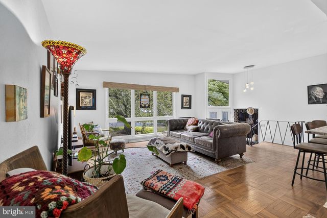 1402 DRAKE RD, Wilmington, DE 19803