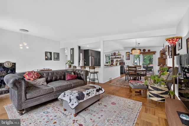 1402 DRAKE RD, Wilmington, DE 19803
