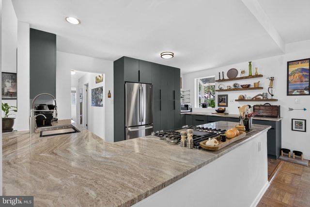1402 DRAKE RD, Wilmington, DE 19803