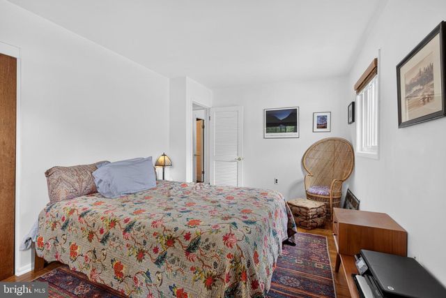 1402 DRAKE RD, Wilmington, DE 19803