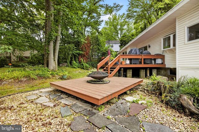 1402 DRAKE RD, Wilmington, DE 19803