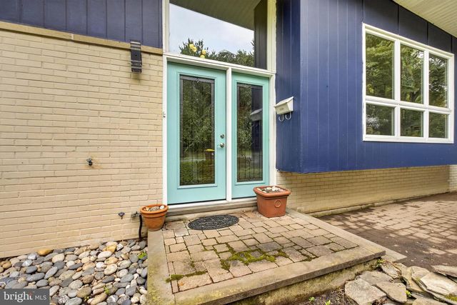 1402 DRAKE RD, Wilmington, DE 19803