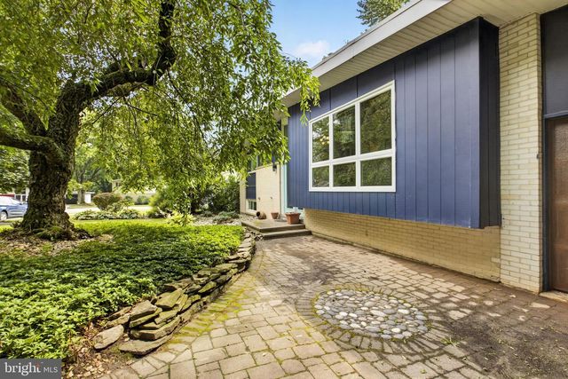 1402 DRAKE RD, Wilmington, DE 19803