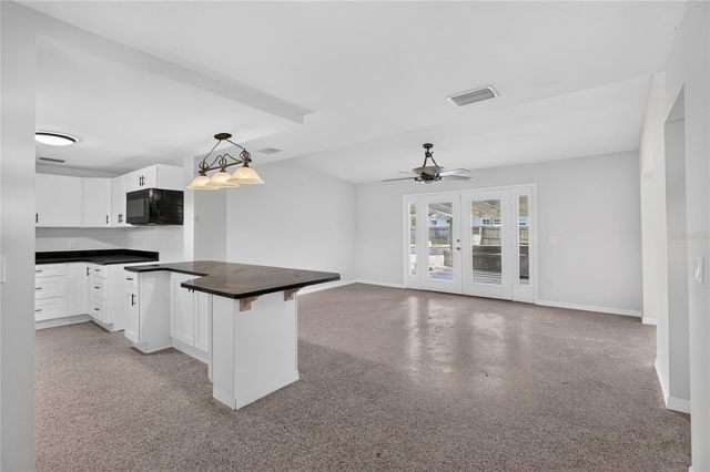 120 81ST AVENUE NE, St Petersburg, FL 33702