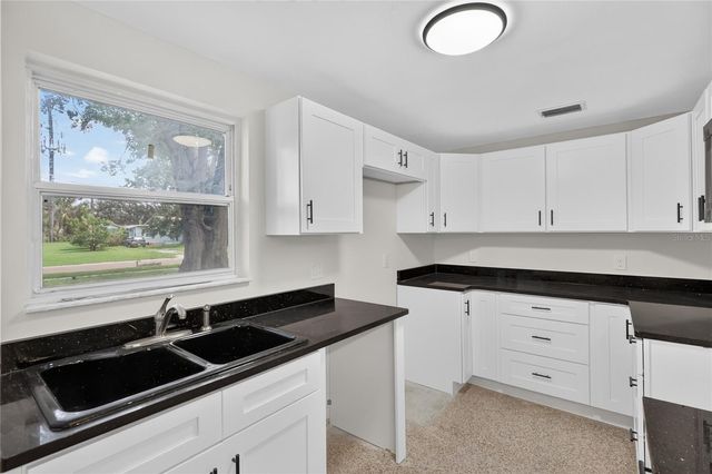 120 81ST AVENUE NE, St Petersburg, FL 33702