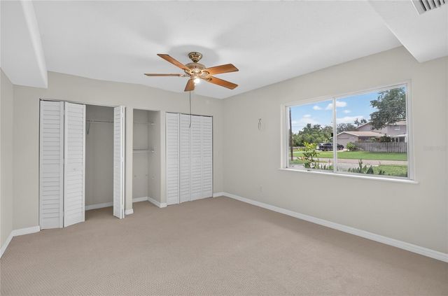 120 81ST AVENUE NE, St Petersburg, FL 33702