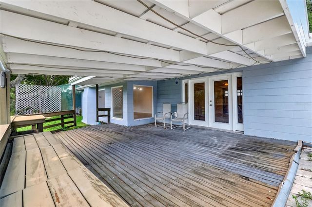 120 81ST AVENUE NE, St Petersburg, FL 33702