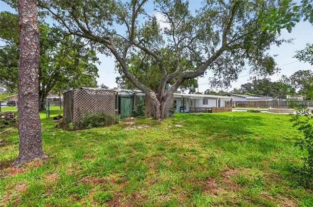 120 81ST AVENUE NE, St Petersburg, FL 33702