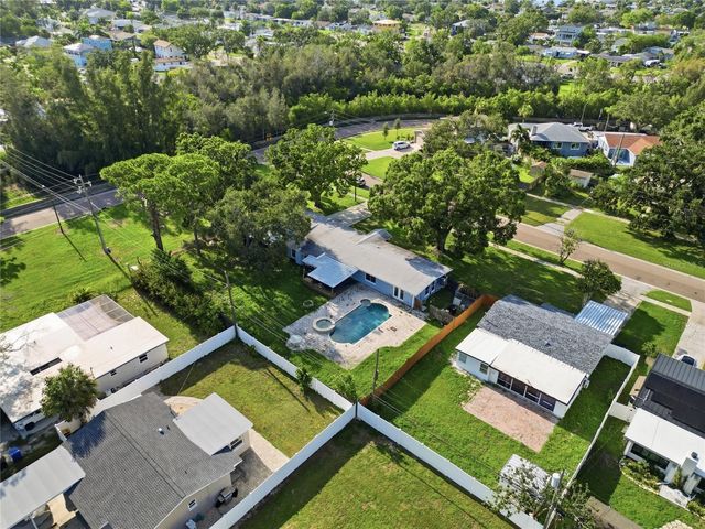 120 81ST AVENUE NE, St Petersburg, FL 33702