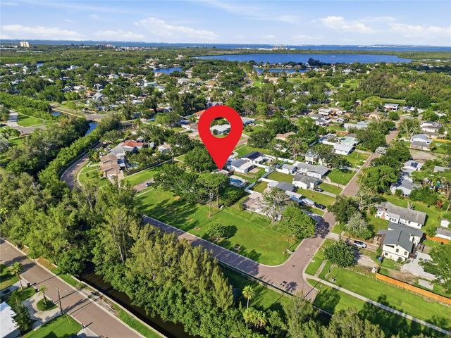 120 81ST AVENUE NE, St Petersburg, FL 33702