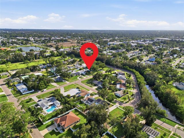 120 81ST AVENUE NE, St Petersburg, FL 33702