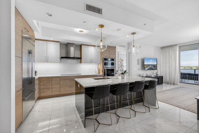 2 Water Club Way 501, North Palm Beach, FL 33408