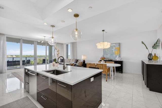 2 Water Club Way 501, North Palm Beach, FL 33408