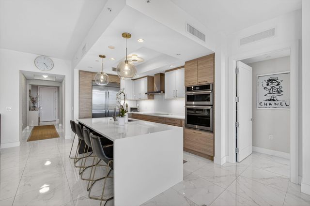 2 Water Club Way 501, North Palm Beach, FL 33408