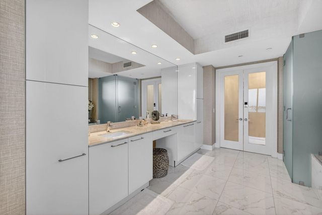 2 Water Club Way 501, North Palm Beach, FL 33408