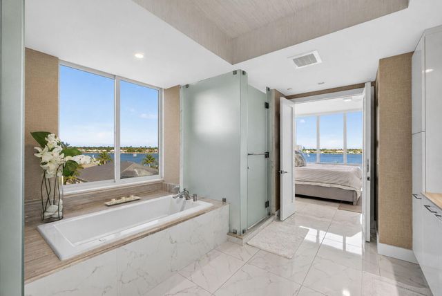 2 Water Club Way 501, North Palm Beach, FL 33408